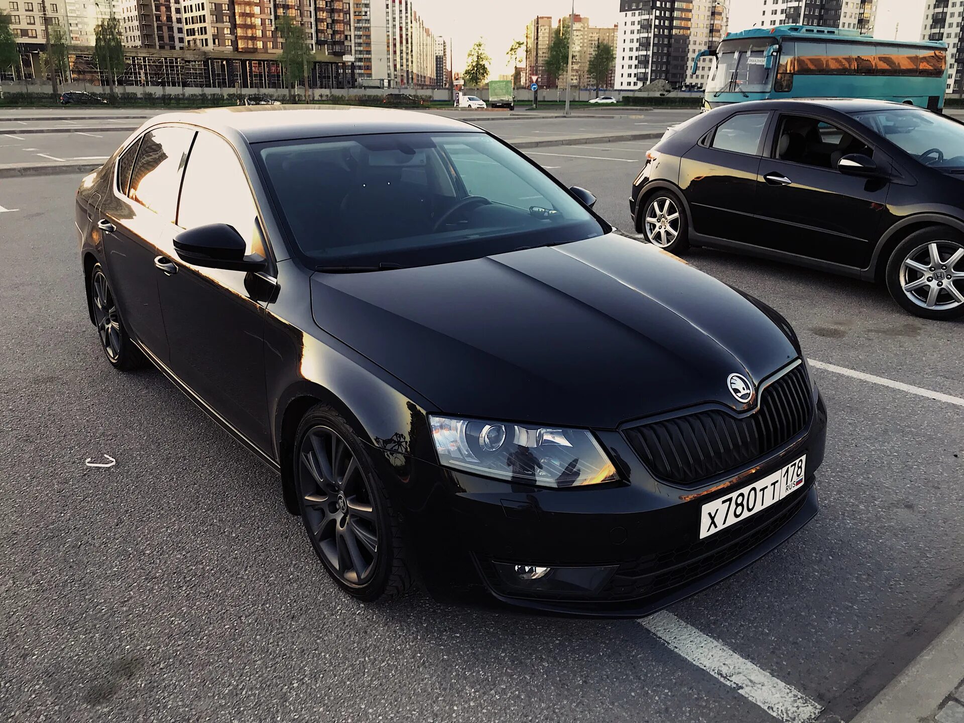 Skoda octavia a7 black. Škoda Octavia a7 черная. Skoda Octavia a8 черная.