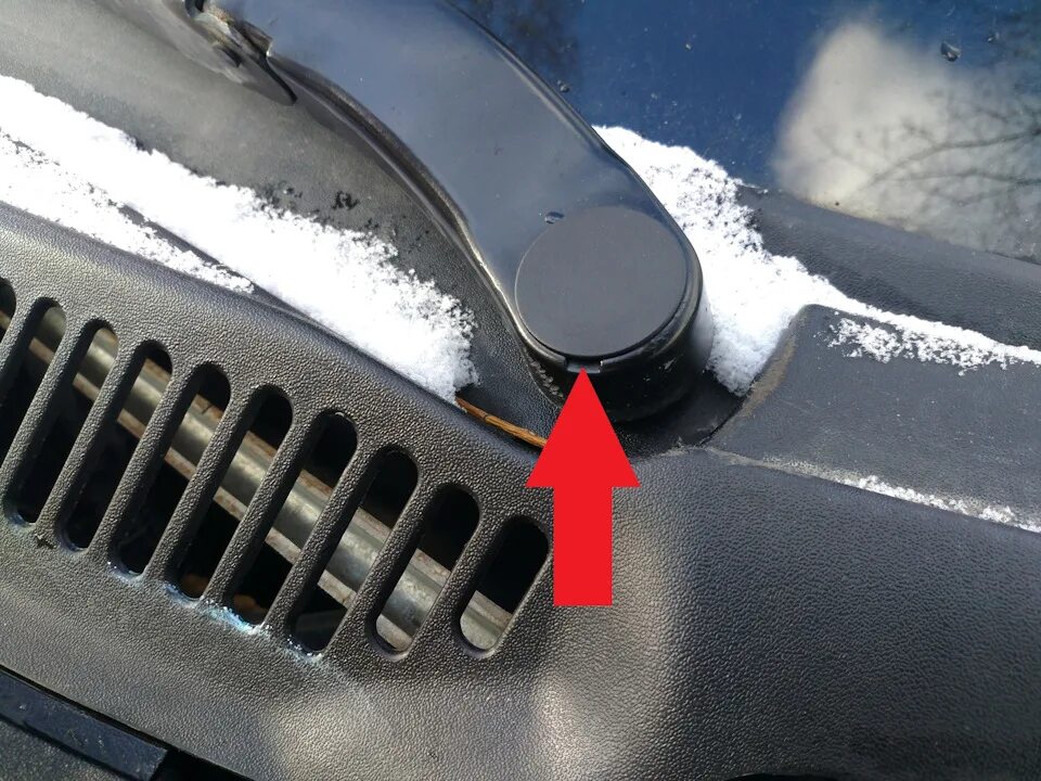 How to Replace the Wiper Arm(s) of a 2005 Toyota Corolla - iFixit リ ペ ア ガ イ ド