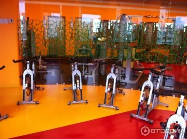 Тренажерный зал люберцы. Фитнес люберцы. Ultra fitness люберцы. Спортзал светофор люберцы. Ультра фитнес люберцы светофор.