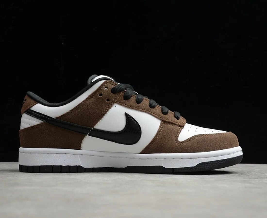 Nike SB Dunk Low Trail end. Nike SB Dunk Low Brown. Nike SB Dunk Low White Black Trail end Brown. SB Dunk Low коричневые.