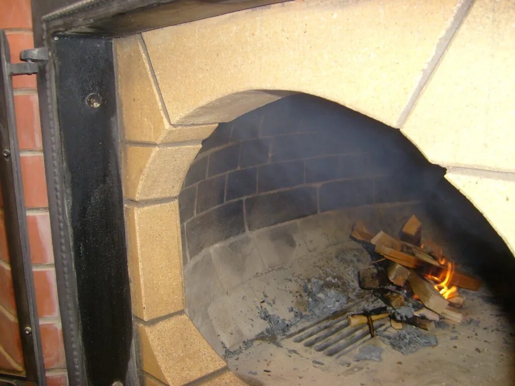 схема печи с двумя заслонками. закрой сифон. нужно ли закрывать поддувало. усилить тягу в дымоходе банной печи. заслонка печки в доме.