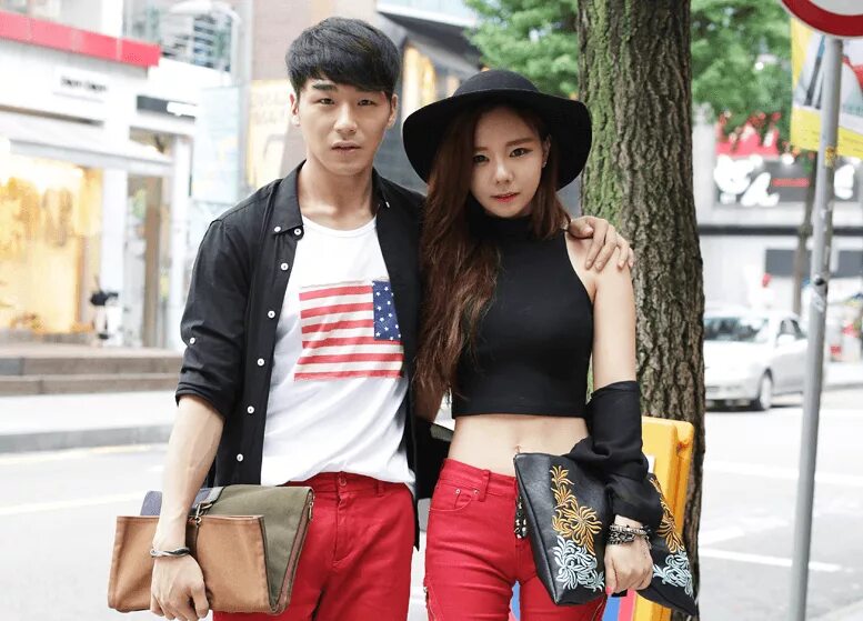 Грид-гёрлз северной кореи. Грид герлз в южной корее. Как относятся девушка в корее. Как относятся девушка в корее. Гран при кореи грид герлз.