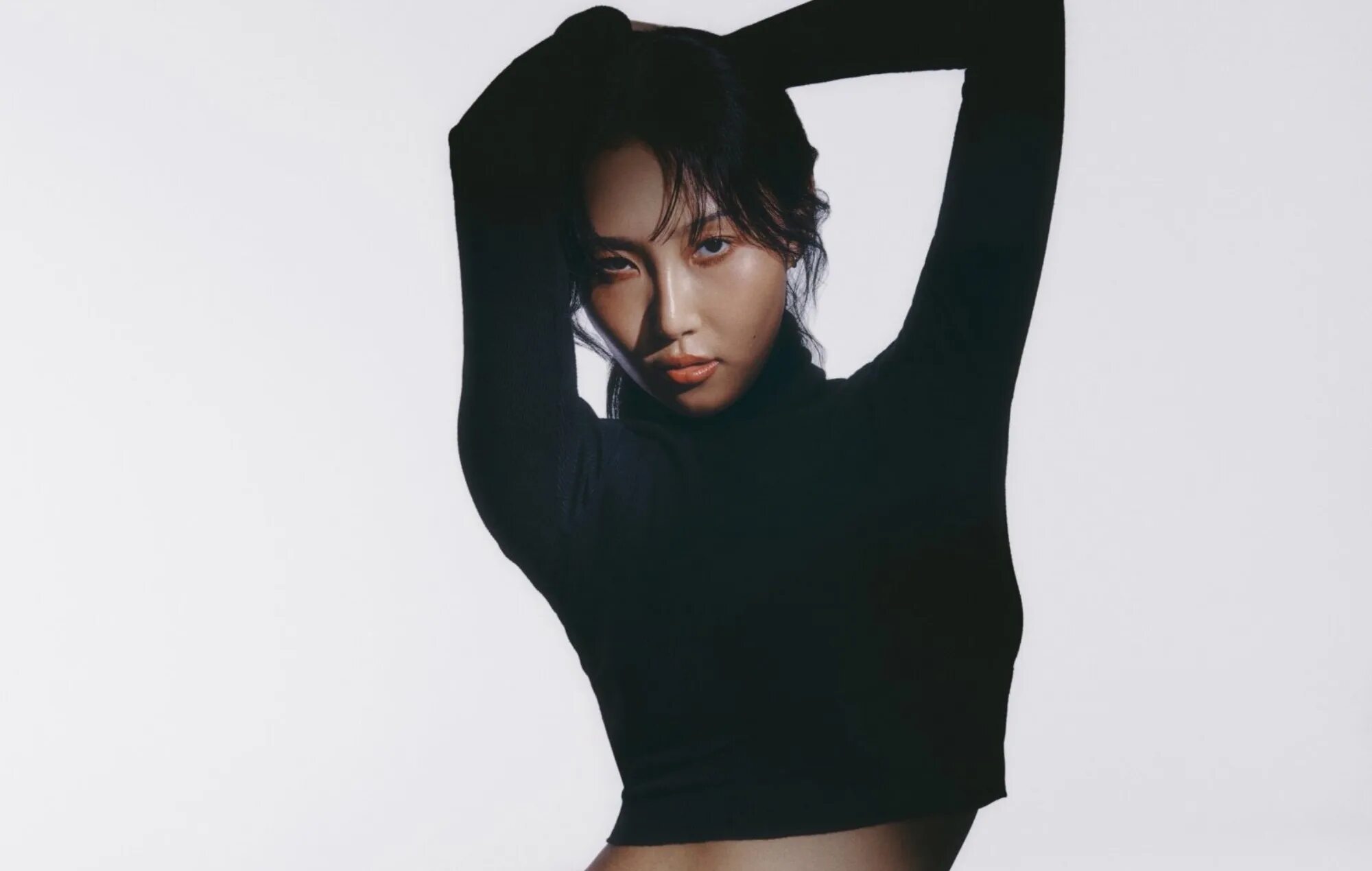 Нара корейская певица. Hwasa maria танцоры. Mamamoo hwasa. Hwasa twit. Хваса из mamamoo.
