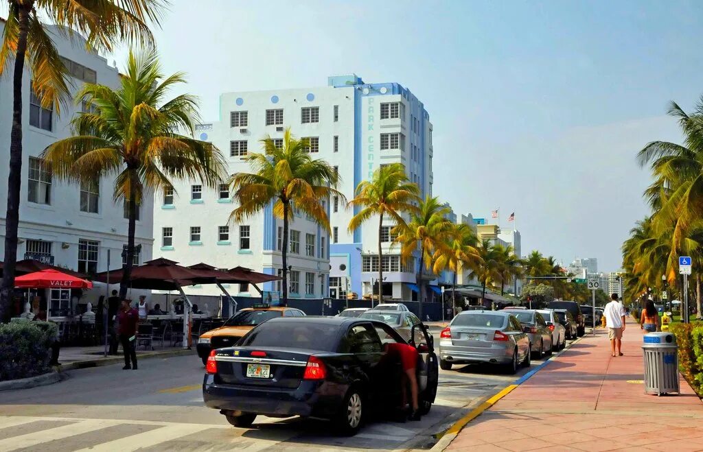 Майами улица оушен драйв. Оушен Бич Майами. Ocean Drive улица в Майами. Майами Бич улицы.