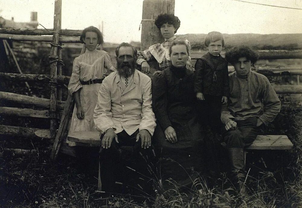 Чем был приезд фотографа для жителей села. Туруханский край Енисейской губернии. Поселенцы Енисейская Губерния.