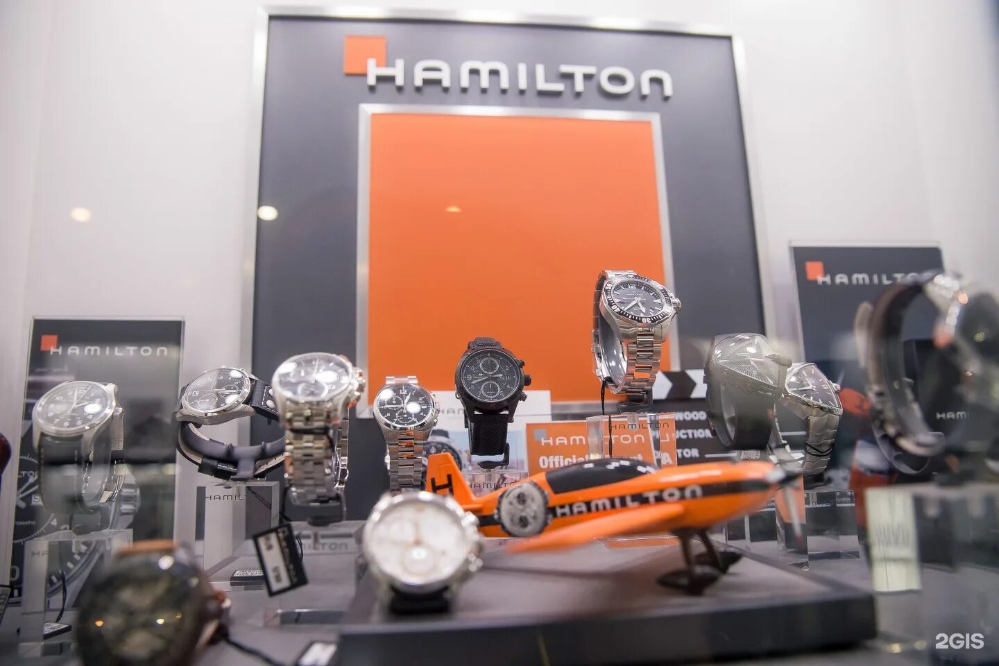 Хронос тула. Коллекционер часов ярославль. Хронос тула. Юридическая компания спас. Хронос бог времени мифология.