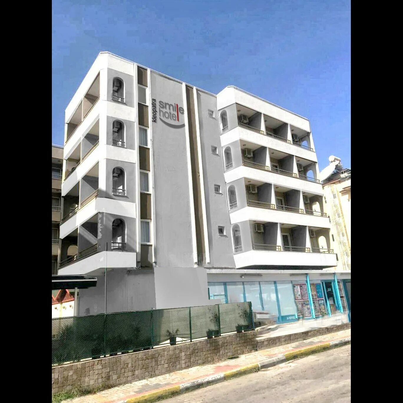 Клеопатра смайл отель турция. Kleopatra smile hotel пляж. Kleopatra smile hotel 3*. Kleopatra smile hotel пляж. Сутоморе zagrage.