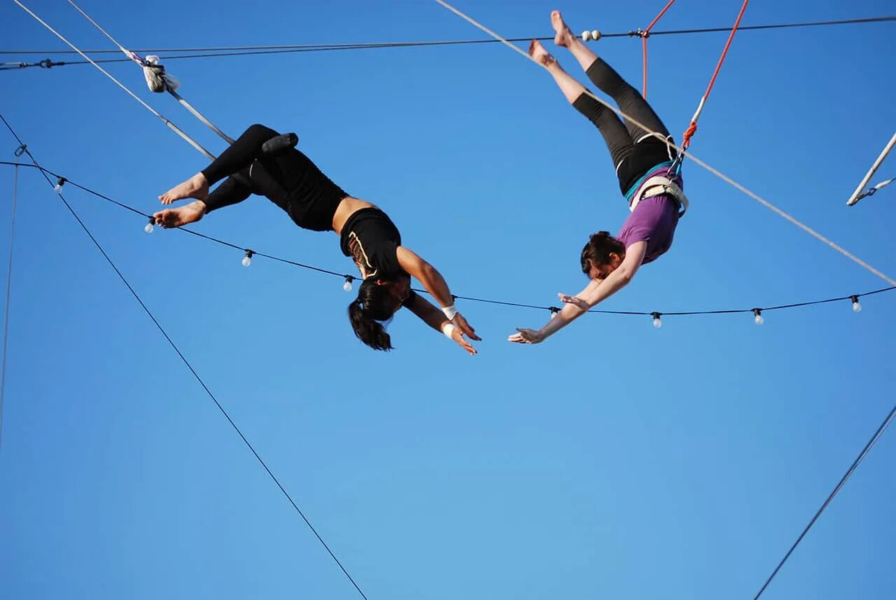 Рекордсмен по банджи-джампингу. Trapeze. Флайтинг. Flying Trapeze. Swinging showing