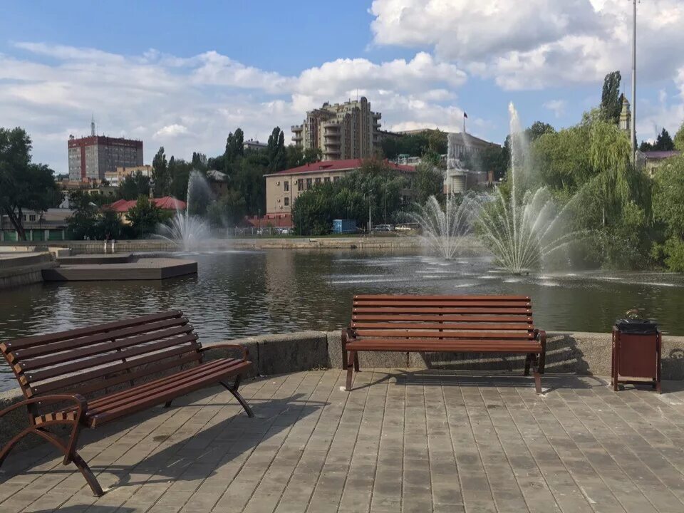 Комсомольский пруд Липецк. Комсомольский пруд город Липецк. Липецк Комсомольский пруд фонтан. Достопримечательности Липецка Комсомольский пруд. Городской сайт липецка