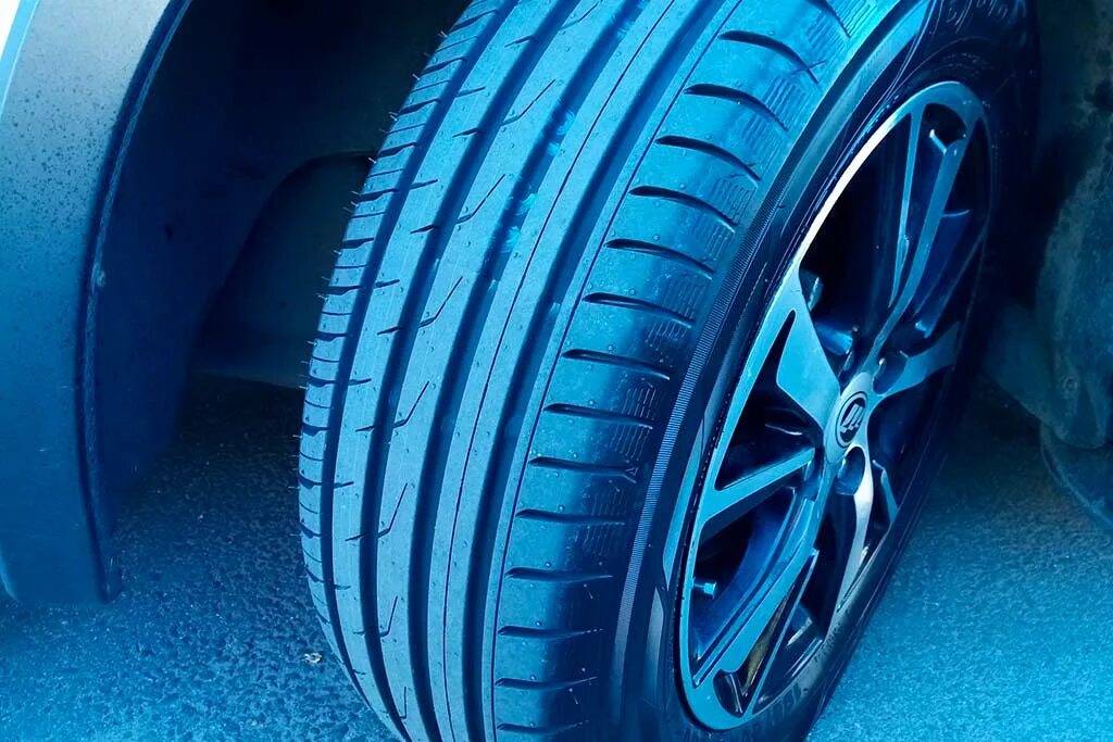 Качественные шины летние. Toyo PROXES cf2. Toyo PROXES cf2 летняя. Toyo Tires PROXES cf2. Toyo PROXES CF.