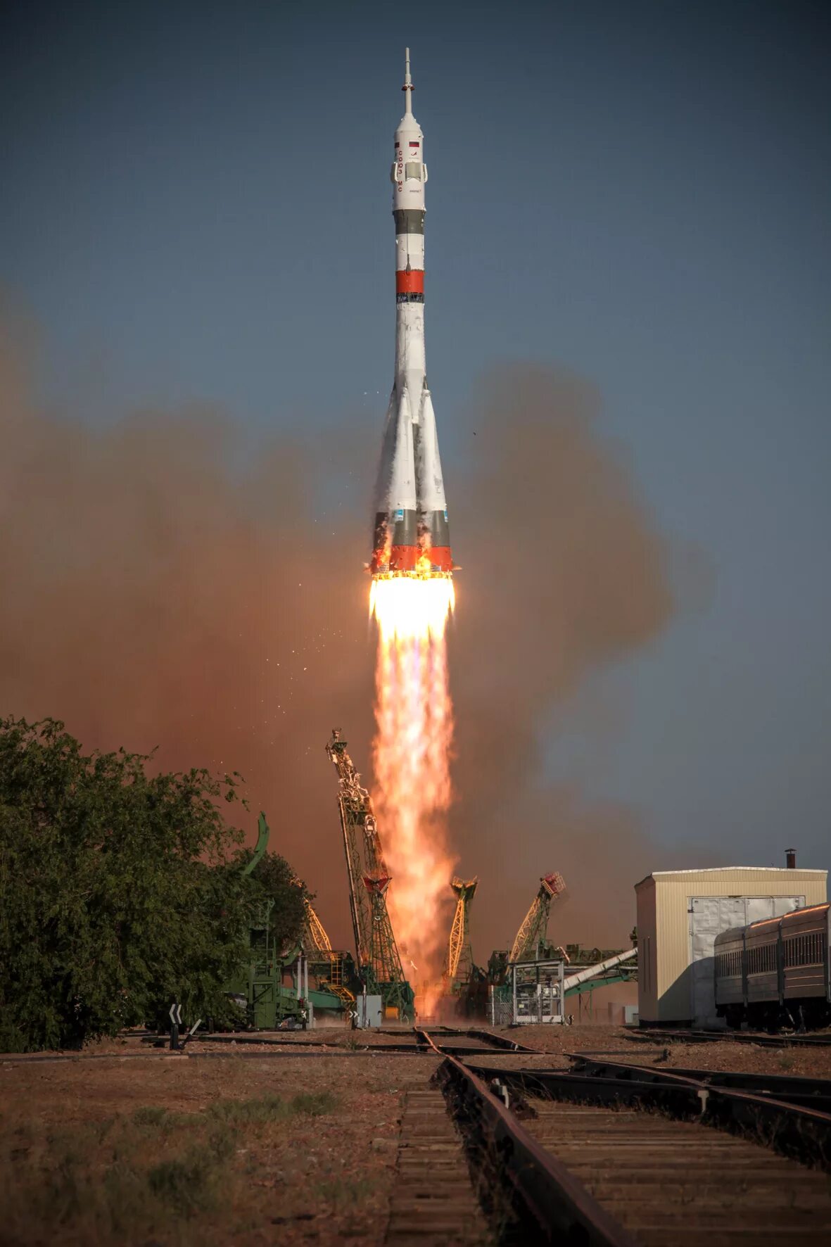 ракетоноситель союз 2. 1. запуск спейс шаттла. космическая ракета в космосе. 1а ракета-носитель.