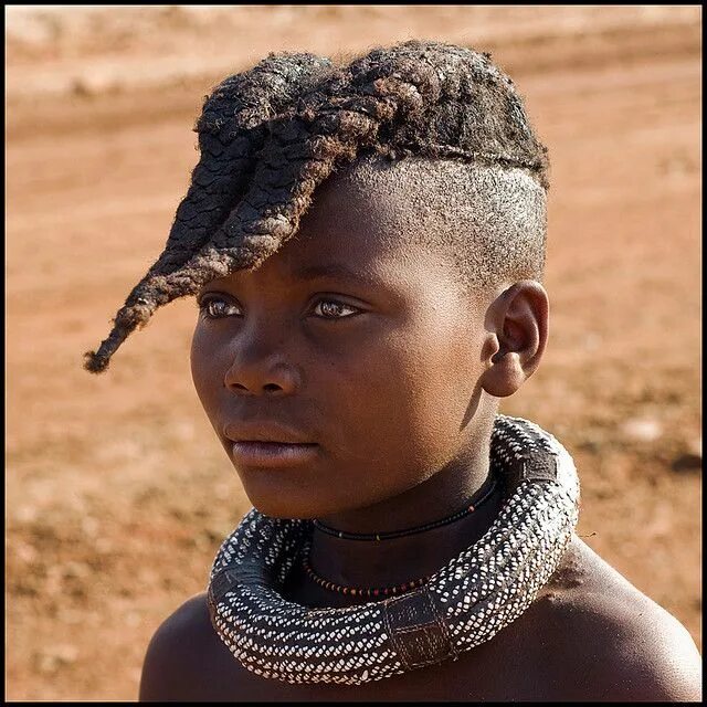 Tribe himba купить. Мурси, Масаи, бушмены, Химба. Племя Химба. Африканское племя Химба. Племя Химба в Африке.