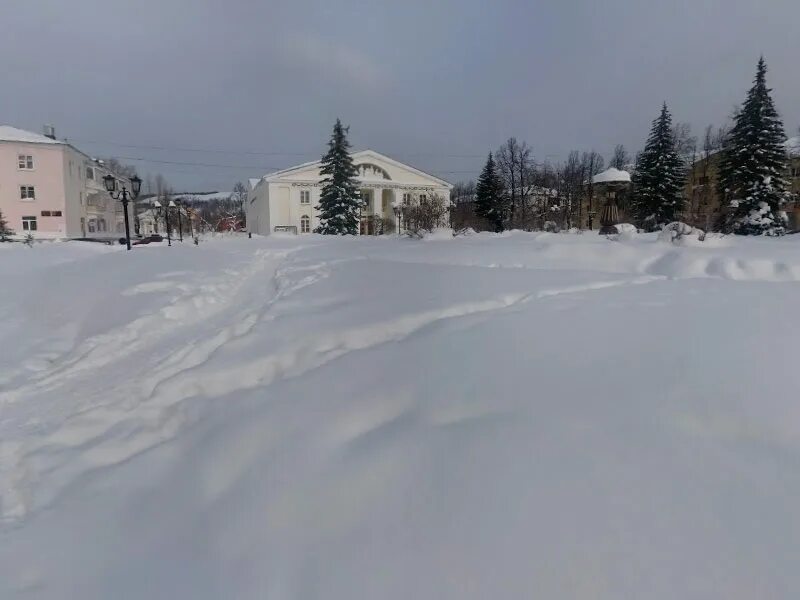 Широкий дол. Аша Башкирия. Уральские горы городе Аша. Челябинская область город Аша зима. Дворец культуры Аша.