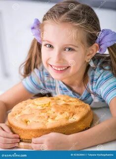 Пирог девочки