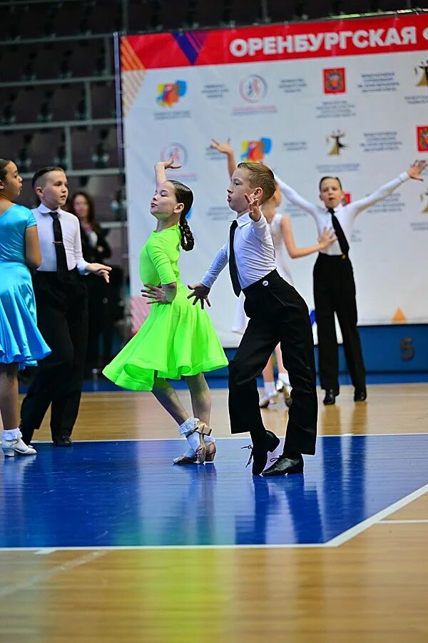 Блеск 2023 россия. Спорт танцы.