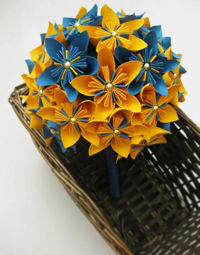 Кусудама фото. Шар Kusudama. Букеты Kusudama. Оригами кусудама. Оригами цветок кусудама.