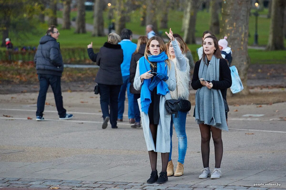 Рейчел англичанка. Дарья пименова. Француженки в обычной жизни. Adriana morriss модель. Обычная жизнь девушки.