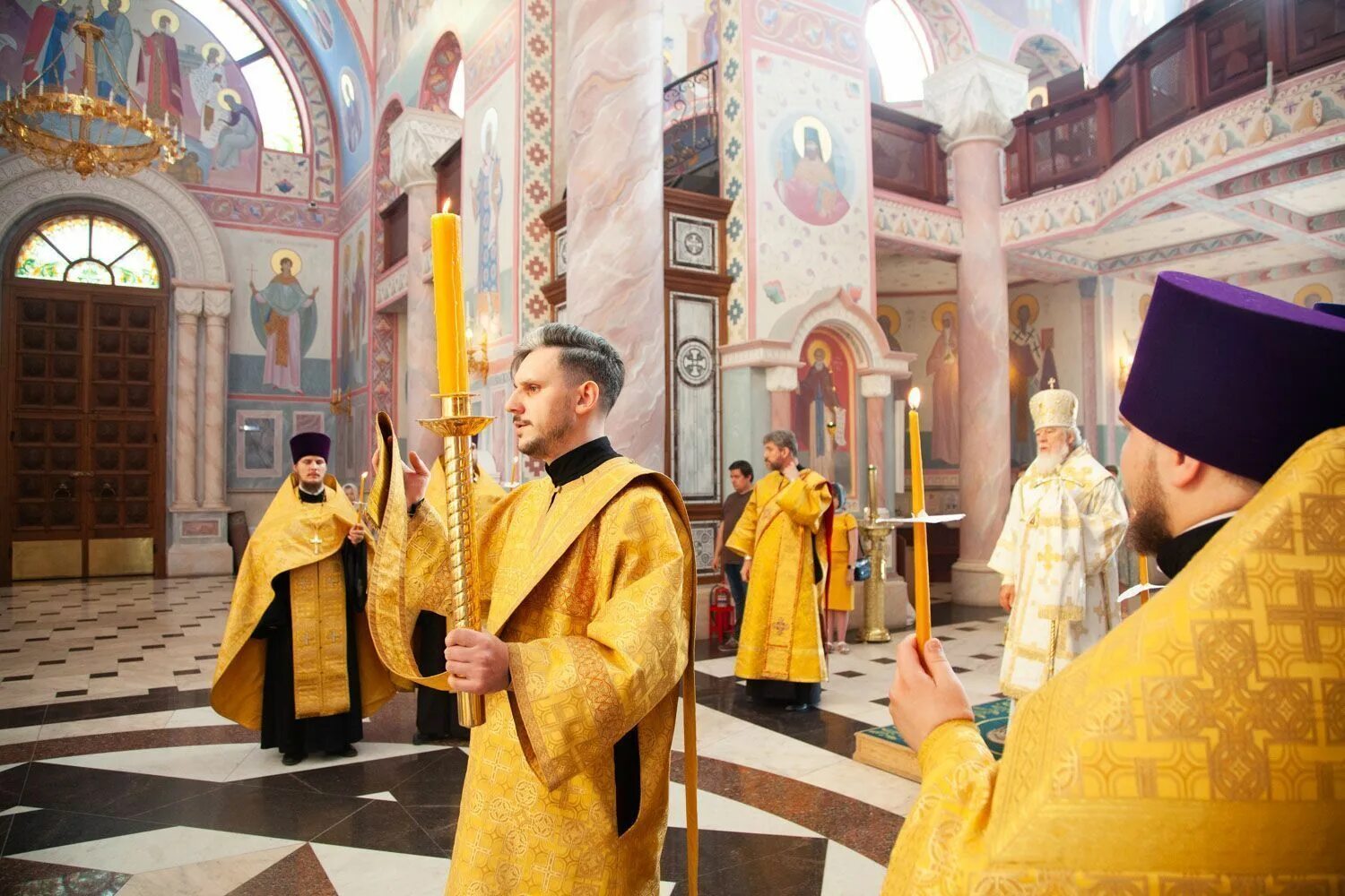 служба в софийском соборе самара. покровский собор самара богослужение. софийский собор самара. служба в софийском соборе самара. служба в софийском соборе в самаре.