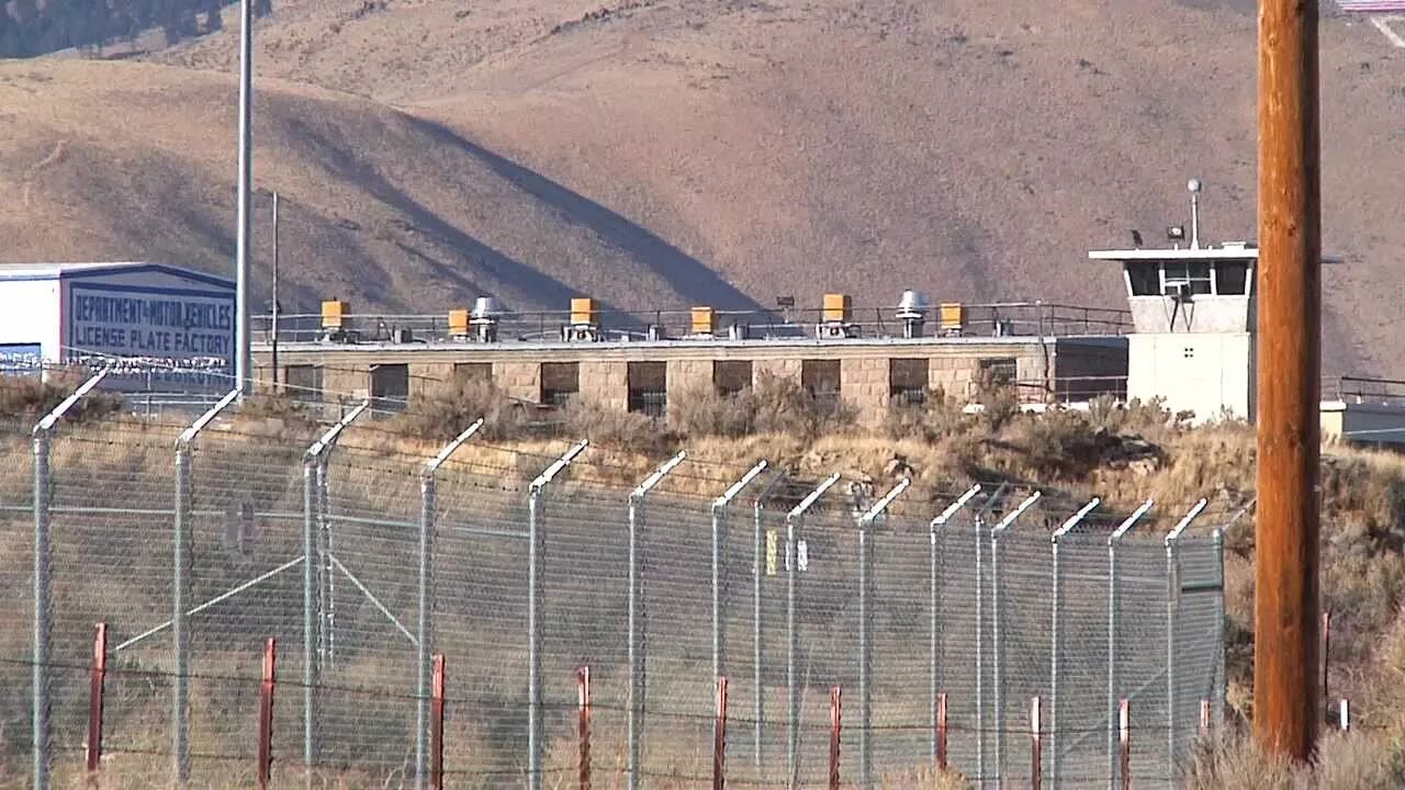 Город-призрак колманскоп в пустыне намиб. Desert prison. Desert prison. Невада колония. Sierra army depot fallout 2.