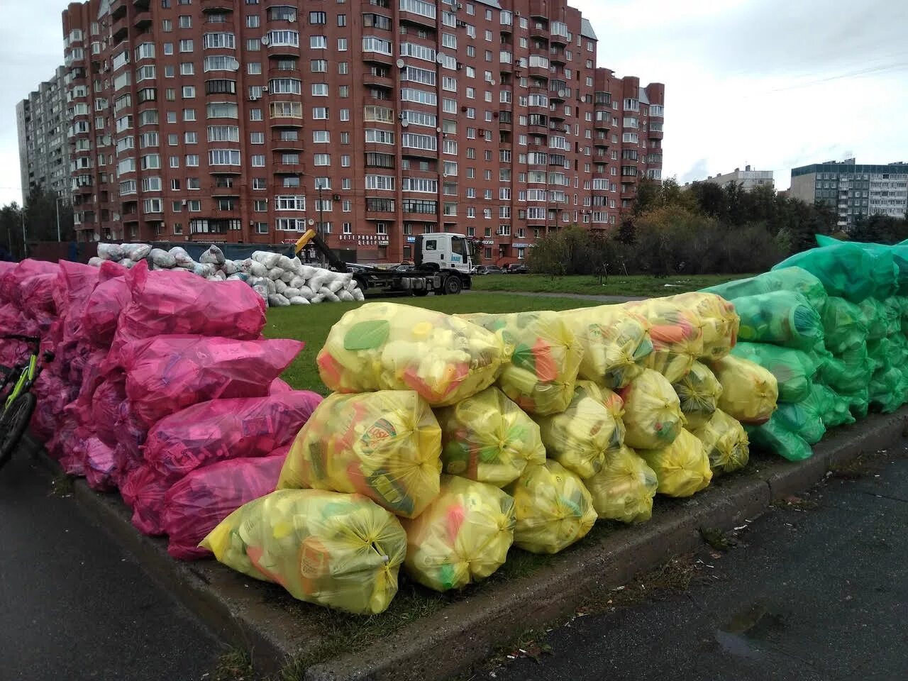 Тко санкт петербург. Утилизация отходов. Утилизация мусора. Бытовые отходы. Утилизация мусора в СПБ.