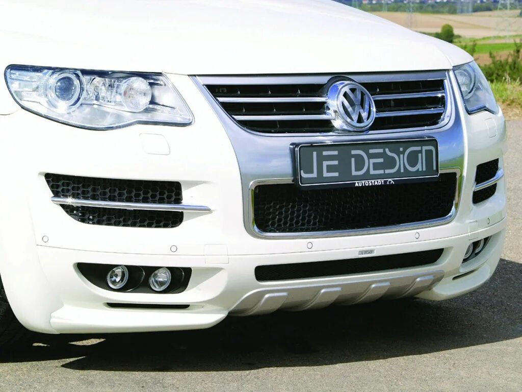 Купить бампер туарега. Je Design для Volkswagen Touareg 2007. Обвес на Туарег 2008 je Design. Je Design Touareg. Обвес Фольксваген Туарег 2008.