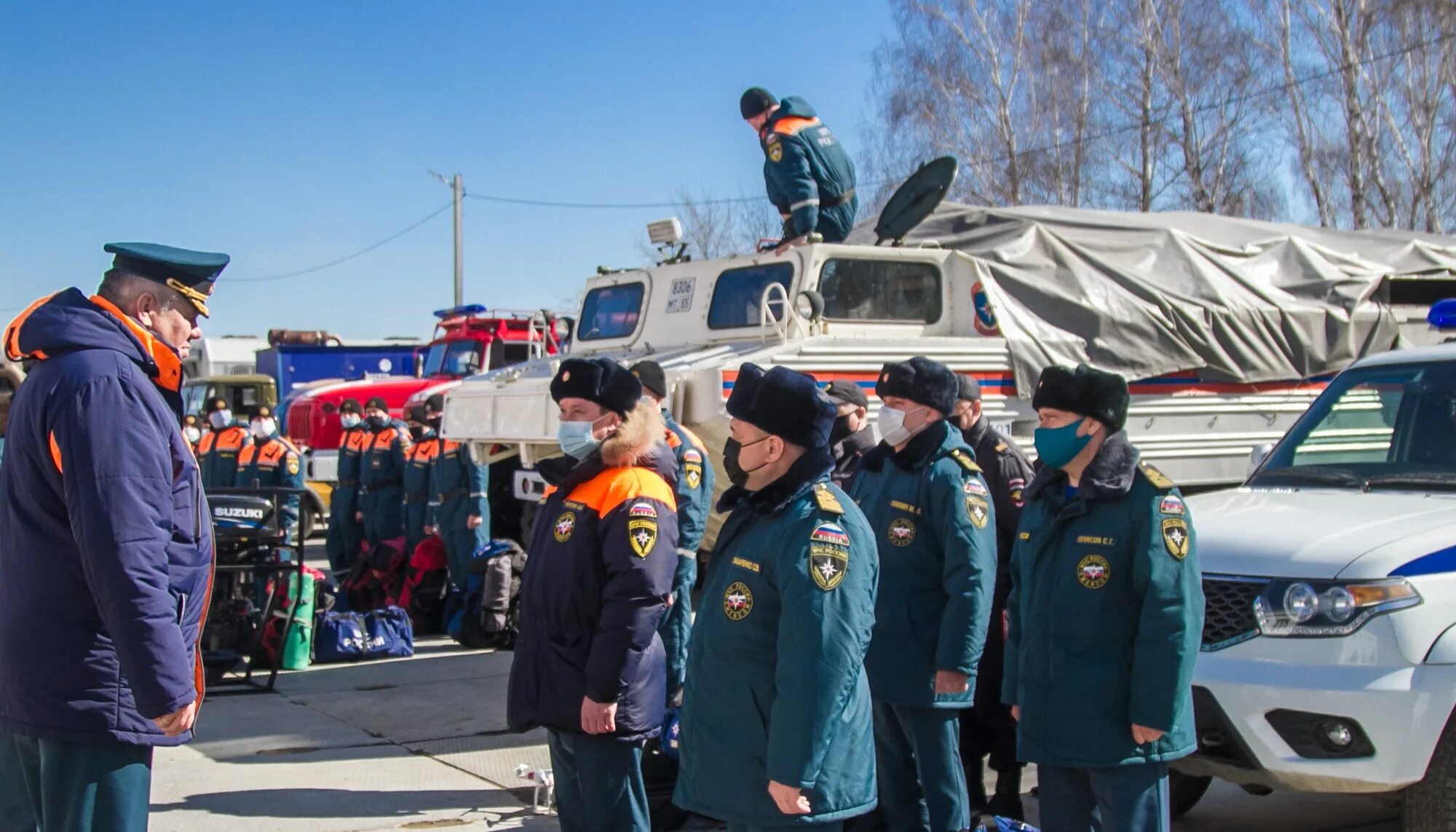 Ликвидация мчс рф. Группировка сил и средств МЧС. Военные учения по ликвидации ЧС. Транспорт МЧС. Учения Омск.