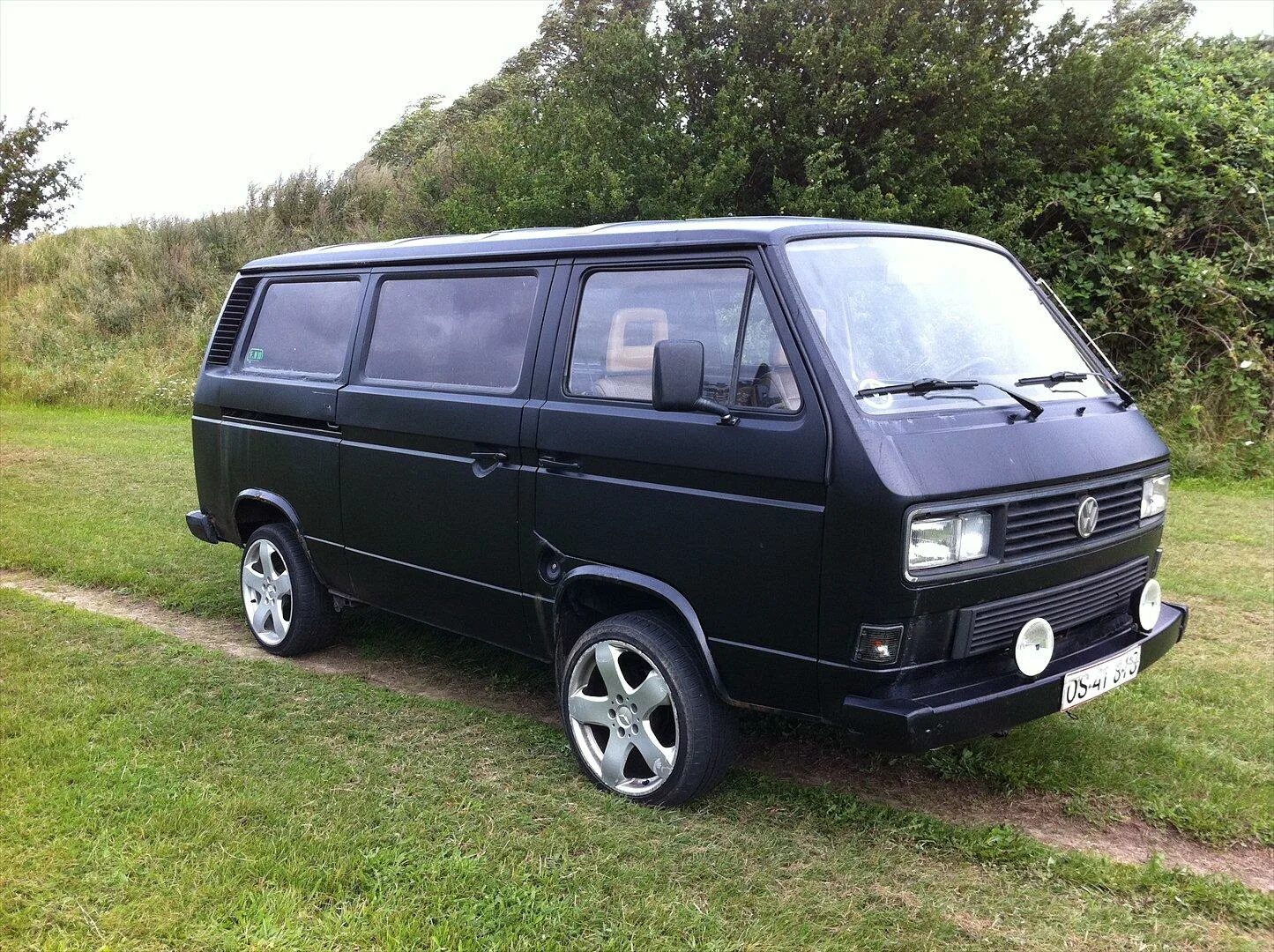 Куплю фольксваген т 3. VW t3 Caravelle. Фольксваген Каравелла т3. Фольксваген Транспортер т3 Каравелла. Volkswagen t3.