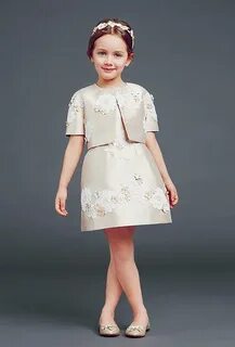 Стильное нарядное платье для девочки