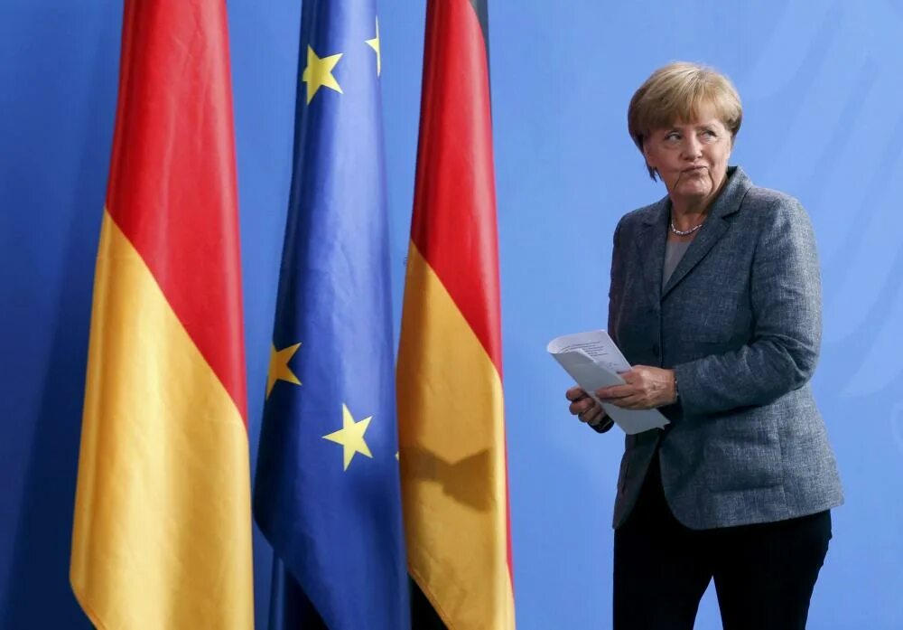 Направление политики германии. Внешняя политика Германии Меркель. Германия политика. Государственная служба Германии. Правительство Германии политики.