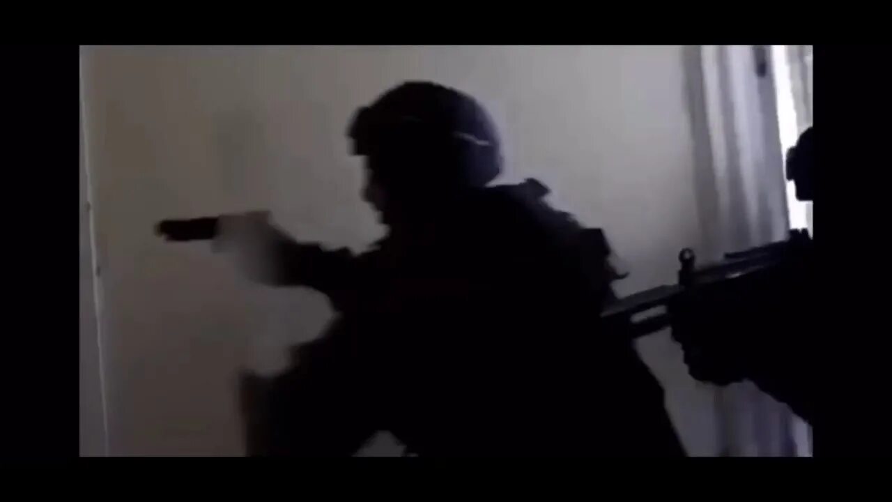 Open the attempt. Fbi open up мем. фбр ломится в дверь.