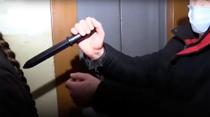 Умерли в бобруйске в 2025. Девочку задержали за наркотики. задержана девушка подозреваемая. следственный комитет девочки. раскрыто убийство 20 летней давности девушки в бобруйске.