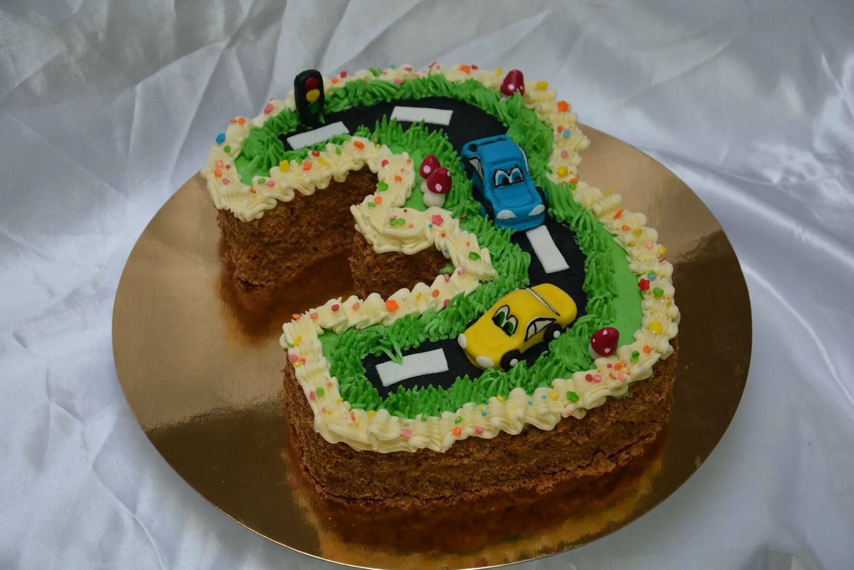 Торт для мальчика 7. Торт для мальчика 7 лет. МК торт для мальчика. Торт на 3 года мальчику. Торт ребёнку на 7 лет мальчику.