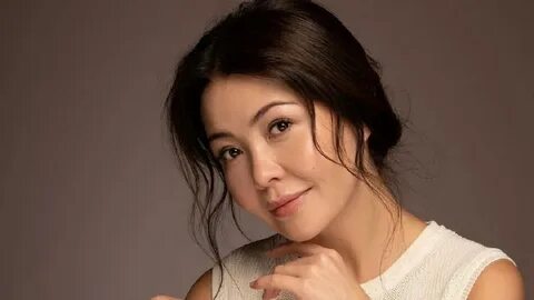 Жоғарғы жағындағы шұлықтағы брюнетканың онлайн порно видеосы