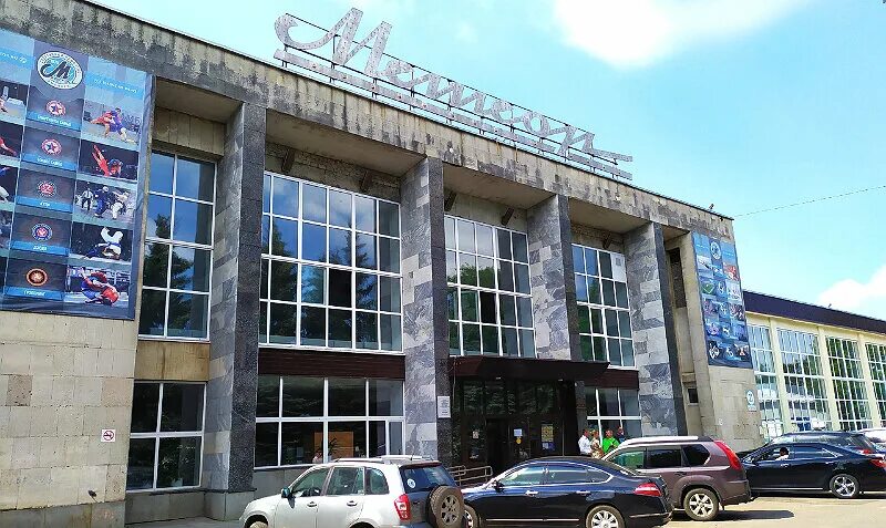 Стадион метеор рыбинск. Метеор рыбинск брейтово. Рыбинск причал метеор. Спорткомплекс метеор рыбинск. Дворец спорта метеор рыбинск.