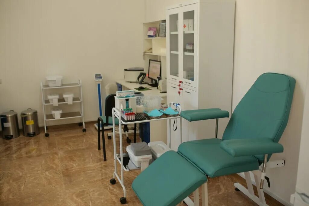 Кабинки хасавюрте. Хасавюрт база отдыха. Интисар клиника хасавюрт. Хеликс в хасавюрте адрес. Лаборатории хасавюрт.