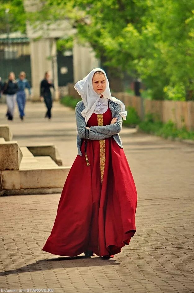 Современная православная женщина. Современная православная женщина. Одежда староверов женщин. Современные православные женщины. Православные платья для женщин.