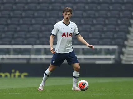 Ben Davies relishing Premier League return against Manchester United to.