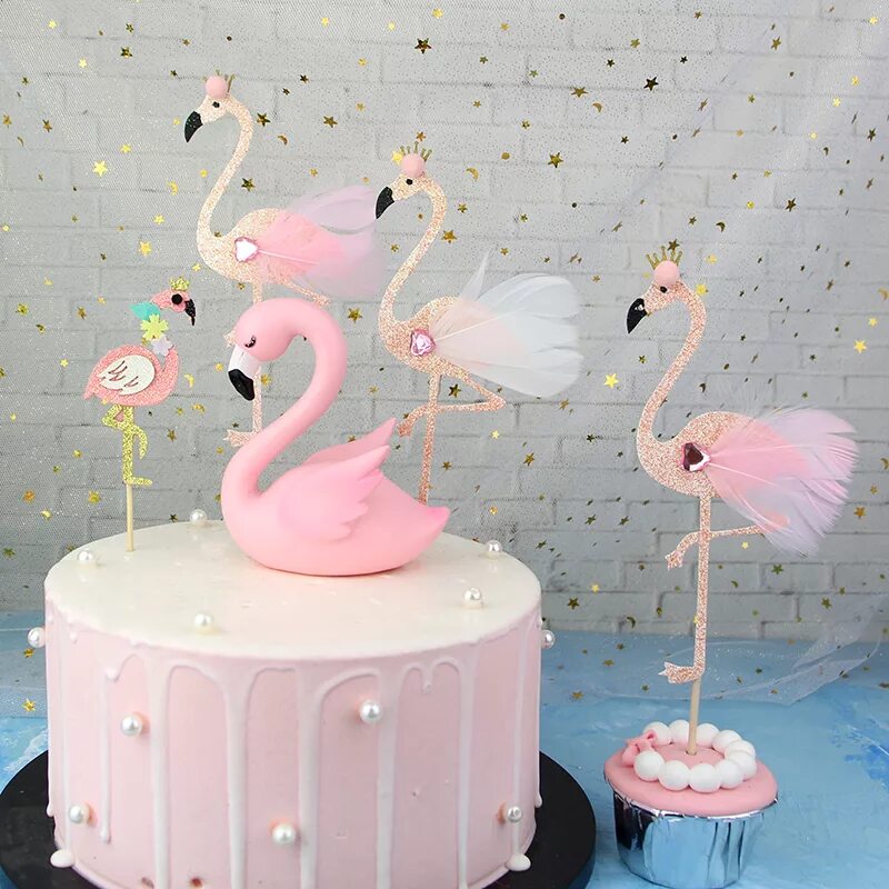 Торт фламинго. Торт розовый Фламинго. Торт с Фламинго для девочки. Украшения для торта Фламинго. Декор торта с Фламинго.