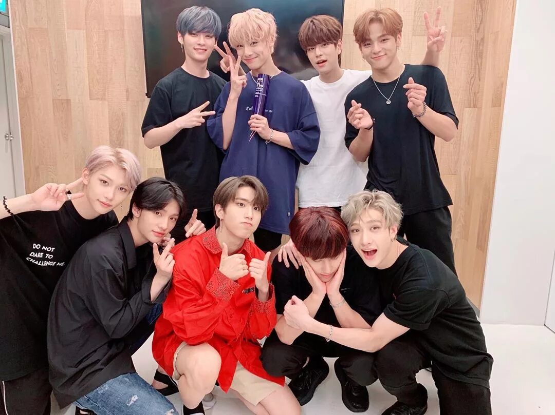 Группа Stray Kids. Корейская группа Stray Kids. Группа Stray Kids 2019. Stray Kids 2023. С класс stray kids