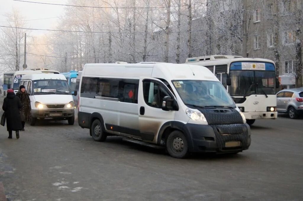 Сайт автобусов иркутск. Иркутские автобусы. Автобус Иркутск. Автомобилист Иркутск автобус. Маршрутка 2 Иркутск.