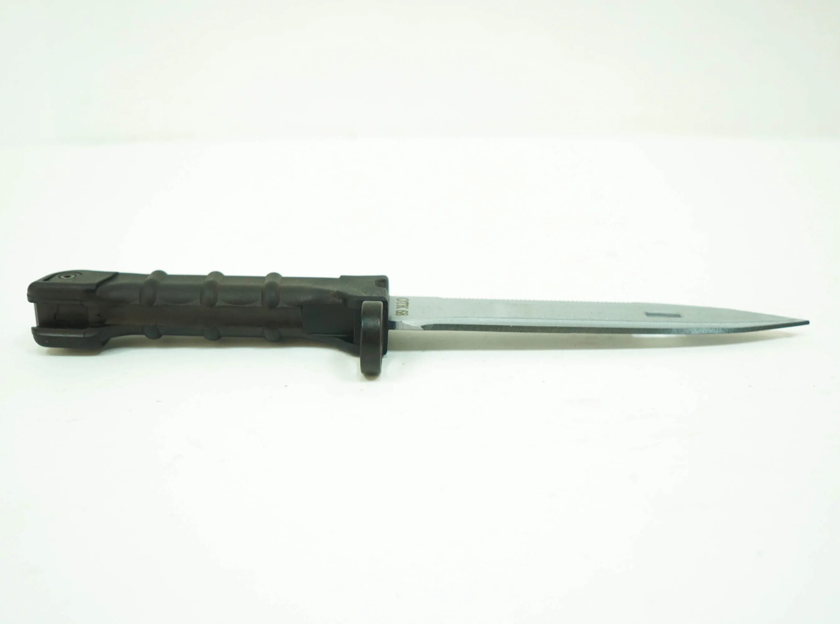 6 knives