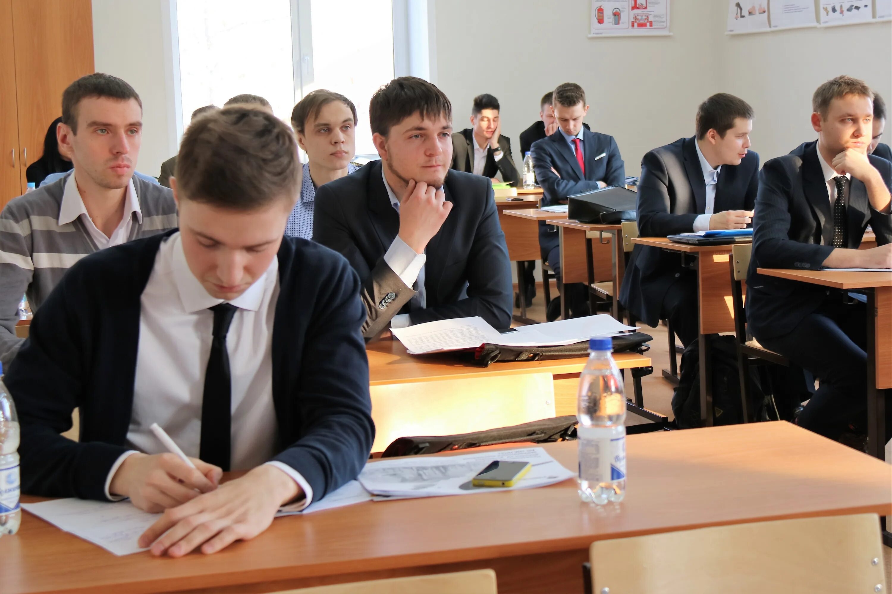 Конференция робототехника. Нанотехнологии в россии. Востсибнефтегаз фото руководства компании. Генеральный директор краснодарнефтегаз. Научно-техническая конференция молодых специалистов.