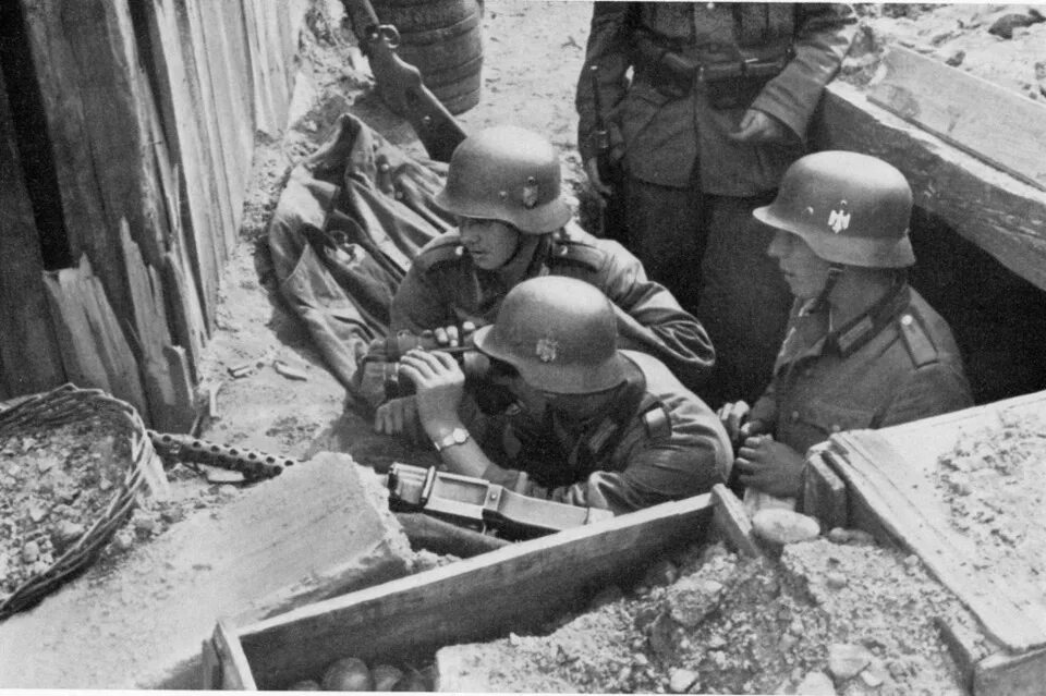 Операция консервы. Польская кампания вермахта 1939. Немецкие солдаты Польша 1939. Немецкие пулемётчики второй мировой войны.