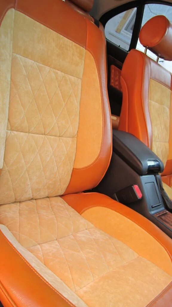 Обивка салона велюр. Mercedes benz w140 interior. Салон из велюра. Инфинити 56 алькантара. Accent кожаный салон.