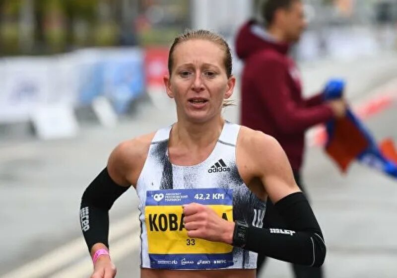 Искандер ядгаров марафон. Марафон марины. Анастасия слепнева бег. Марафон марины. Марафон марины.