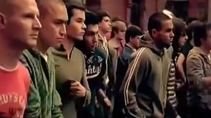 Уходи и дверь закрой клип. Уходи дверь закрой клип. уходи и дверь закрой клип детей. фото женя отрадная уходи дверь закрой. кто поёт песню уходи дверь закрой.