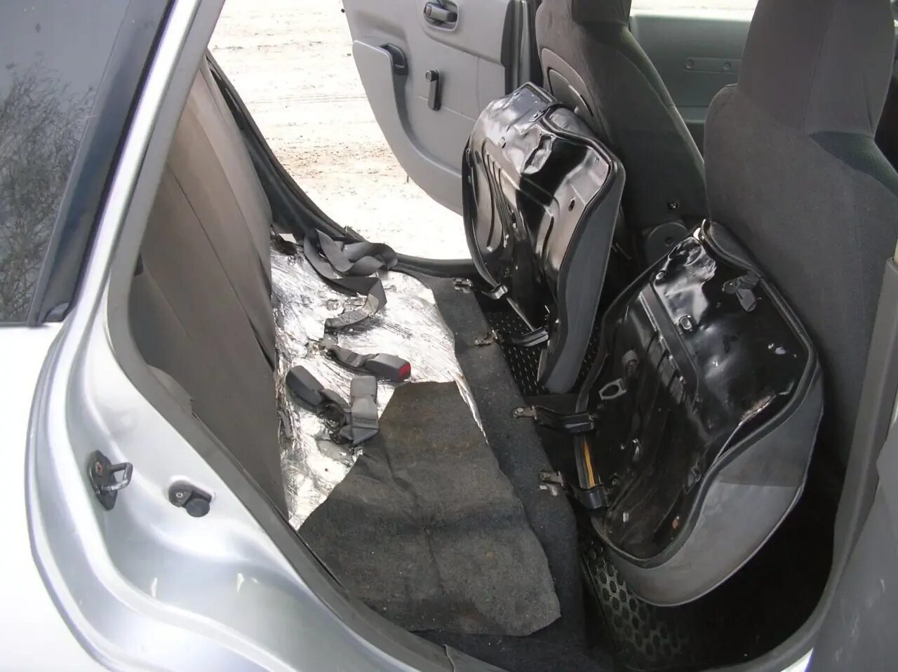 Как снять заднее сиденье ниссан жук Nissan juke interior back seat
