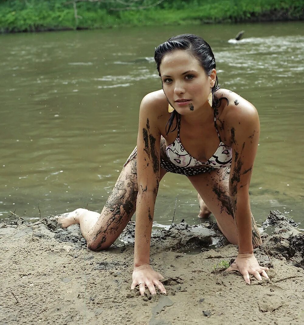 Грязные рассказы девушки. Грязные рассказы девушки. Грязные рассказы девушки. Красивые девушки в грязи. Девушка в грязной одежде.