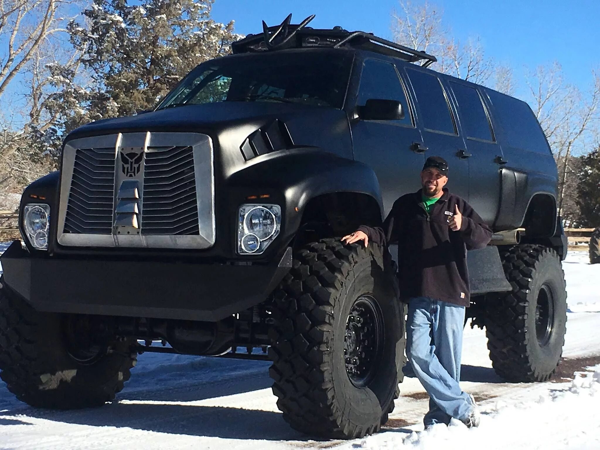 Включи сильно машина. Форд Экскурсион f 650. Форд ф 650 и Хаммер. Ford f650 с Хаммером. Форд ф650 супер трак.