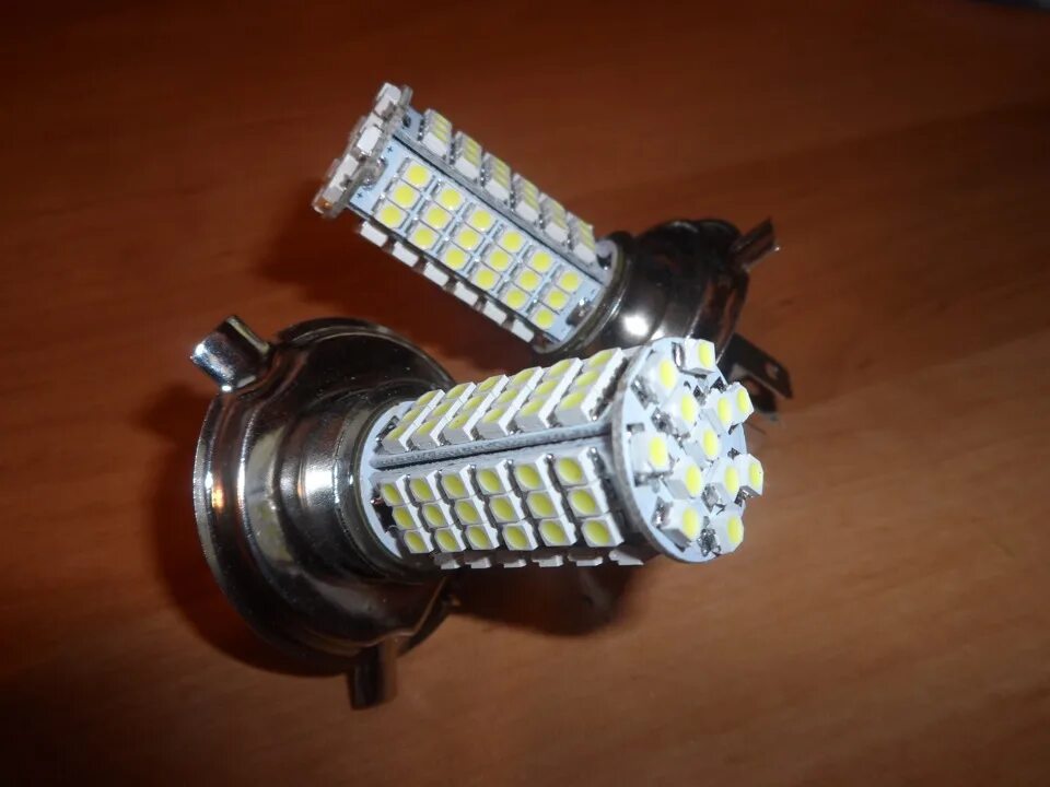 Светодиодам ваз. Светодиодные лампы н4 для ВАЗ 2106. ВАЗ 2106 led лампы. Светодиодные лампы ВАЗ 2109. Светодиодные лампы h4 ВАЗ 2107.